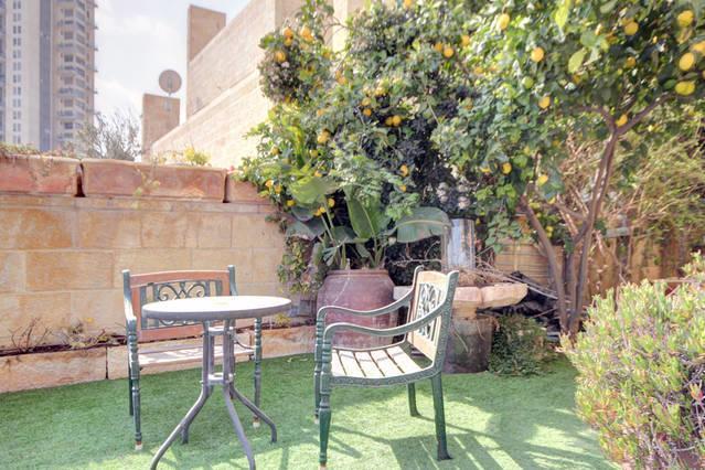 Holyland Apartments Jerusalem Exterior photo